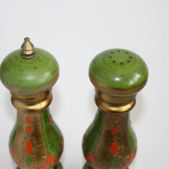 Vintage Italian Florentine Lacquered Green Gold Pepper Mill and Salt shaker SET - Picture 2 of 9